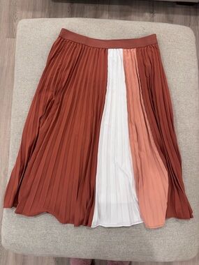 Pleated Colorblock Midi Skirt in Rust, White & Blush Pink